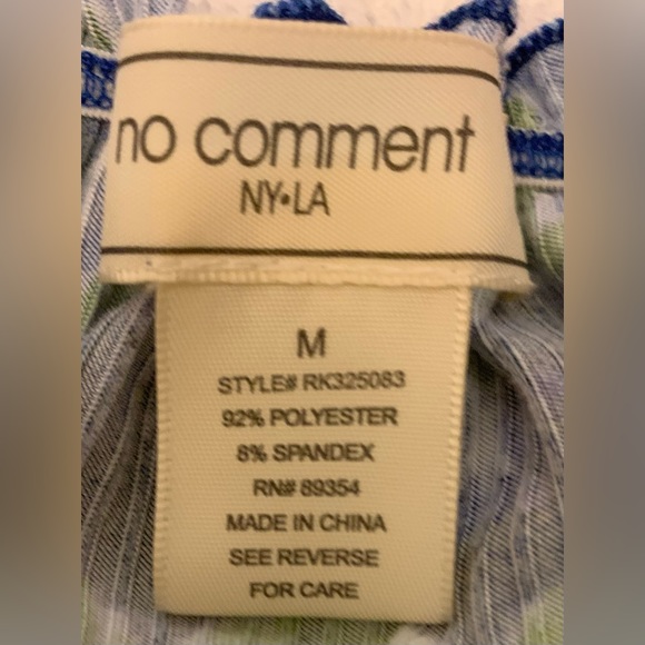 New- No Comment NY•LA - Junior Fashion Circle Opening In Front Crop Top - Size M - Picture 3 of 6